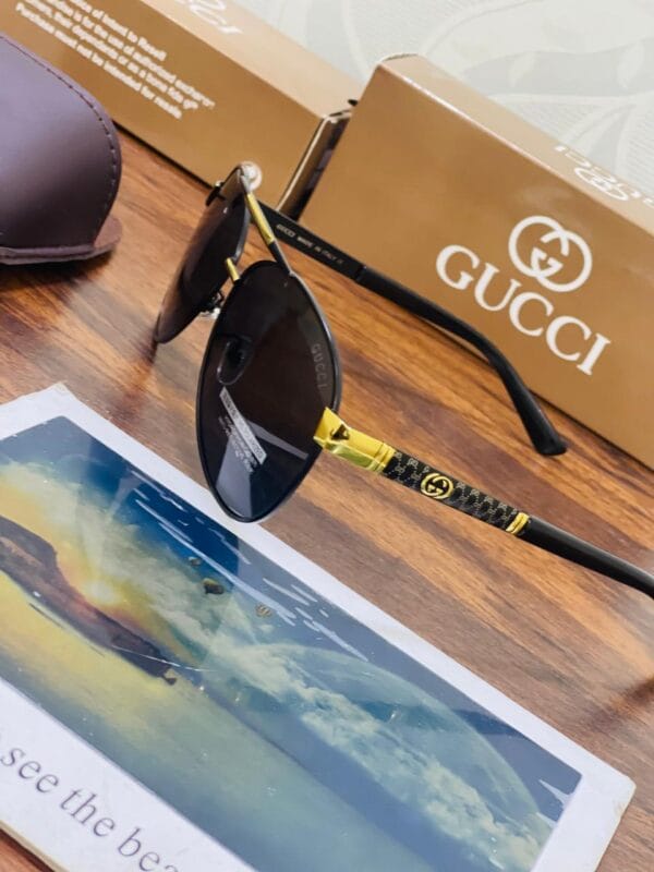 (GUCCI) Polarized Sunglasses for Men 100% Anti Reflective | Leather Pouch